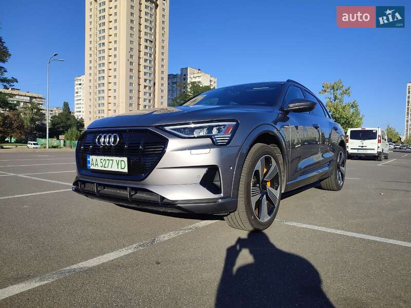 Внедорожник / Кроссовер Audi e-tron 2021 в Киеве фото 5 Внедорожник / Кроссовер Audi e-tron 2021 в Киеве