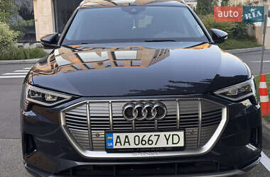 Внедорожник / Кроссовер Audi e-tron 2019 в 