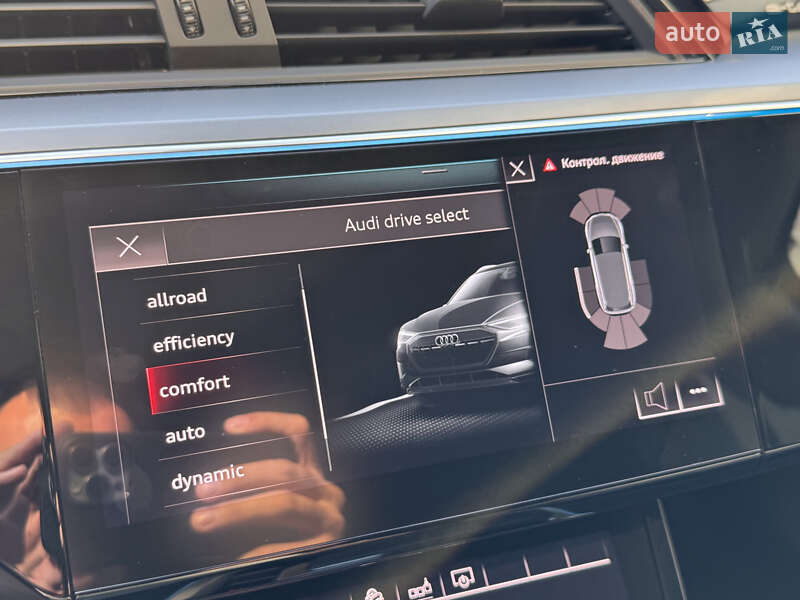Внедорожник / Кроссовер Audi e-tron 2019 в Киеве