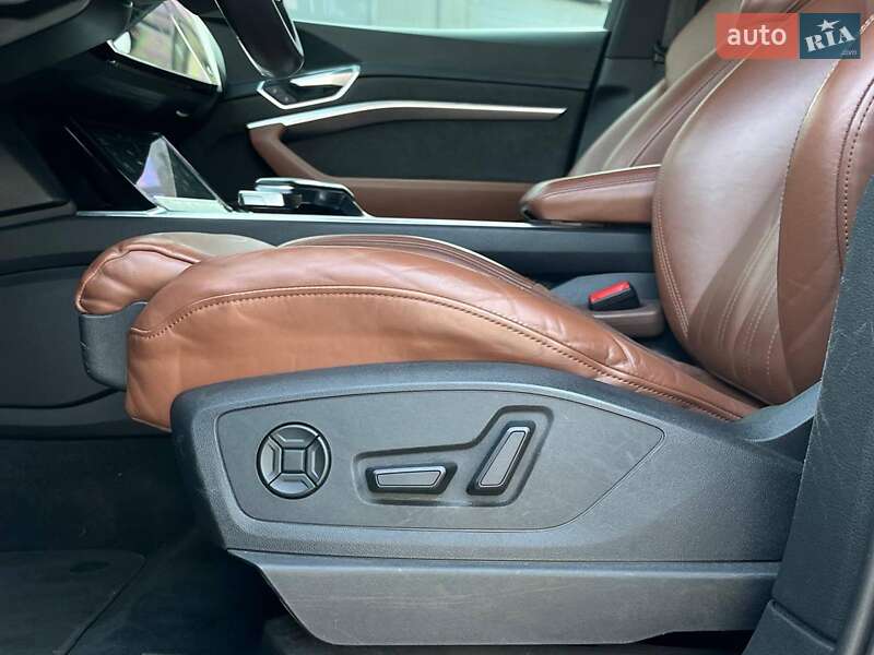 Внедорожник / Кроссовер Audi e-tron 2020 в Львове