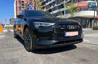Внедорожник / Кроссовер Audi e-tron 2020 в 