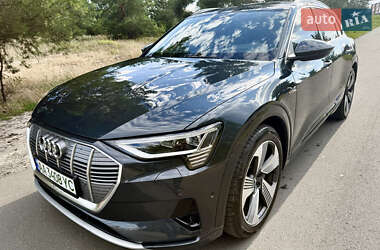 Внедорожник / Кроссовер Audi e-tron 2019 в Киеве