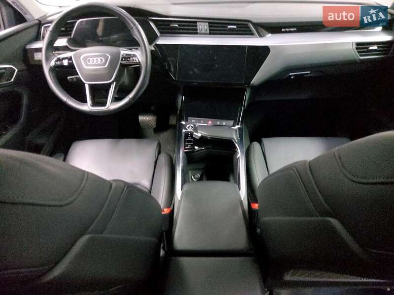 Внедорожник / Кроссовер Audi e-tron 2022 в Львове фото 5 Внедорожник / Кроссовер Audi e-tron 2022 в Львове