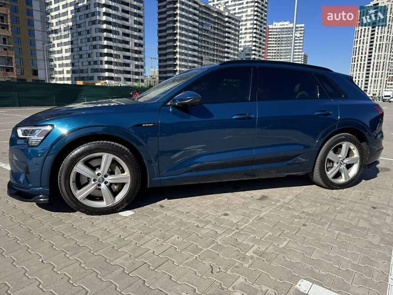 Позашляховик / Кросовер Audi e-tron 2019 в Києві фото 2 Позашляховик / Кросовер Audi e-tron 2019 в Києві