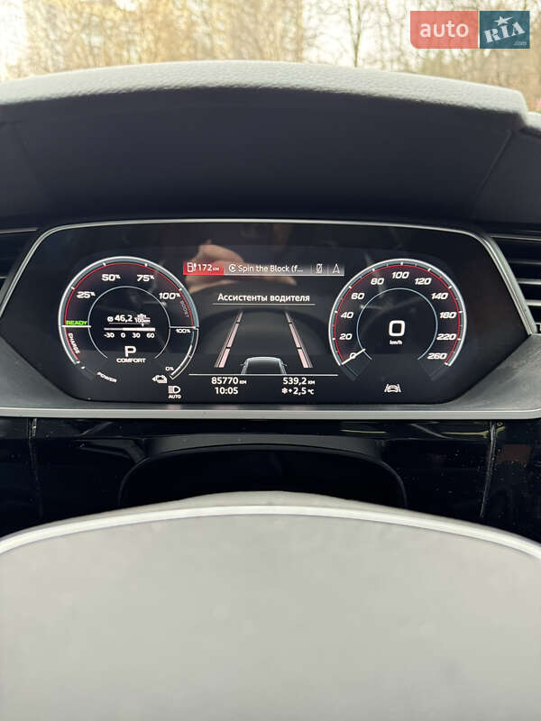 Позашляховик / Кросовер Audi e-tron 2019 в Києві фото 37 Позашляховик / Кросовер Audi e-tron 2019 в Києві