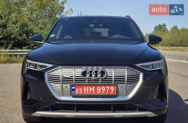 Внедорожник / Кроссовер Audi e-tron 2021 в 