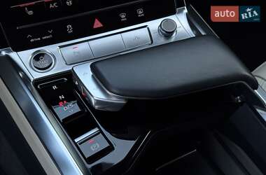 Внедорожник / Кроссовер Audi e-tron 2021 в 