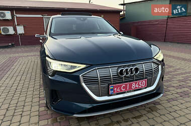 Внедорожник / Кроссовер Audi e-tron 2020 в 