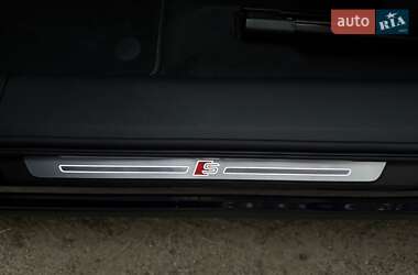 Позашляховик / Кросовер Audi e-tron 2022 в 