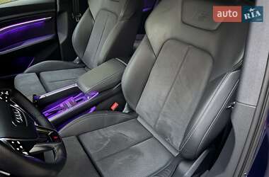 Позашляховик / Кросовер Audi e-tron 2022 в 