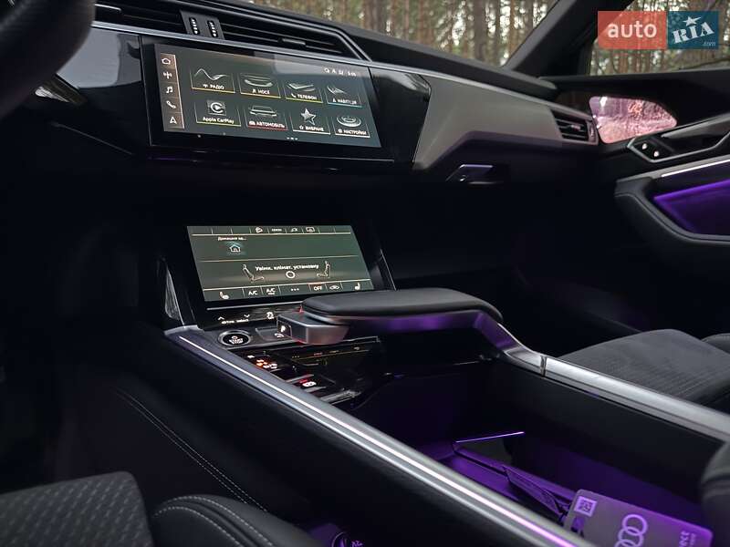 Внедорожник / Кроссовер Audi e-tron 2022 в Киеве