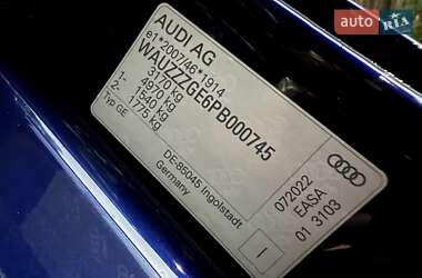 Позашляховик / Кросовер Audi e-tron 2022 в 