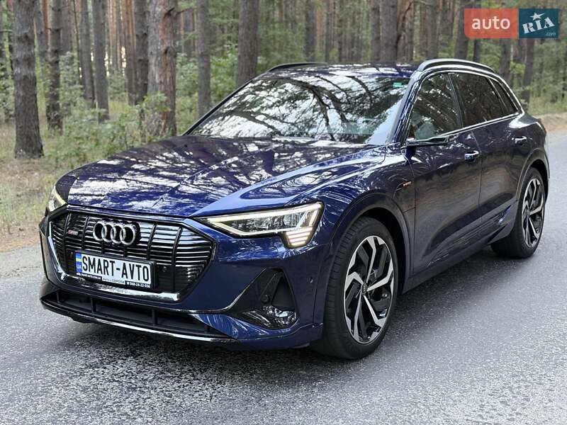 Внедорожник / Кроссовер Audi e-tron 2022 в Киеве