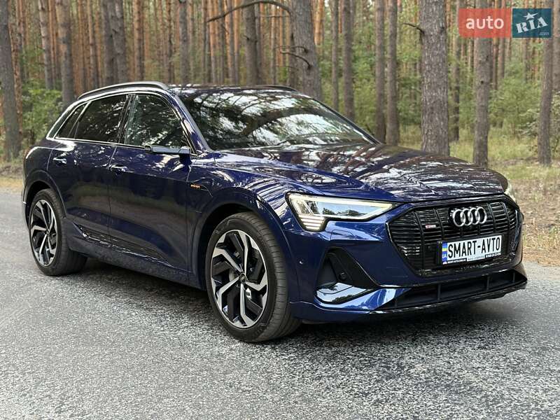 Внедорожник / Кроссовер Audi e-tron 2022 в Киеве