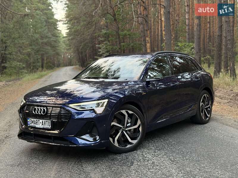 Внедорожник / Кроссовер Audi e-tron 2022 в Киеве