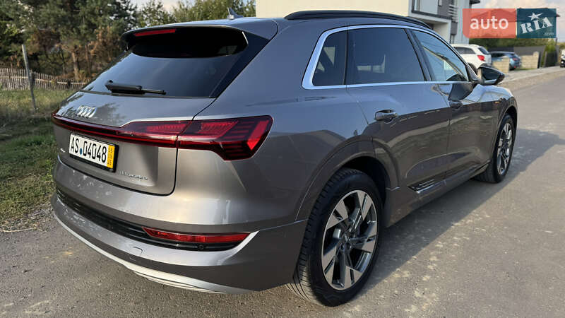 Внедорожник / Кроссовер Audi e-tron 2019 в Ужгороде