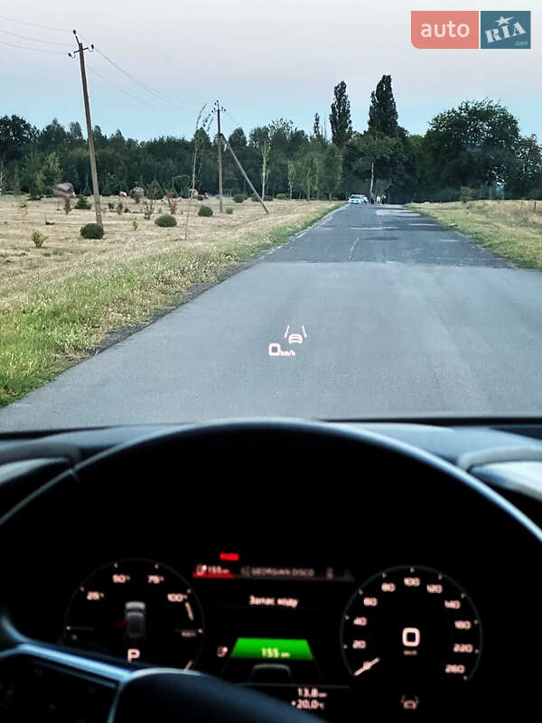 Внедорожник / Кроссовер Audi e-tron 2022 в Лубнах