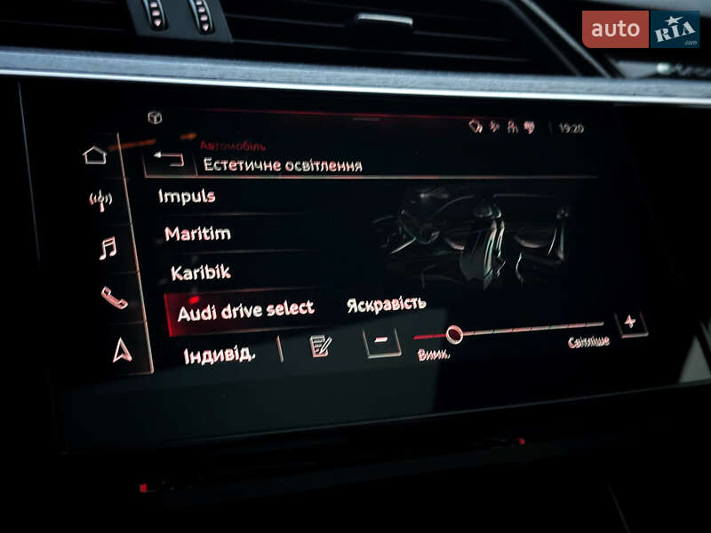 Внедорожник / Кроссовер Audi e-tron 2022 в Лубнах