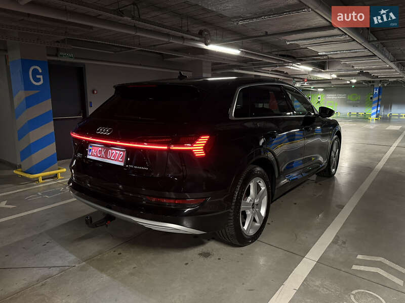 Позашляховик / Кросовер Audi e-tron 2021 в Львові