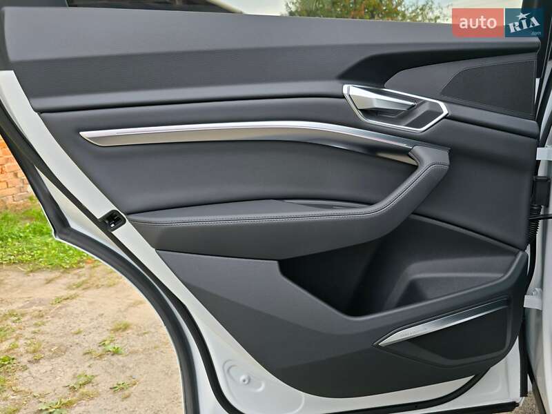 Внедорожник / Кроссовер Audi e-tron 2022 в Житомире