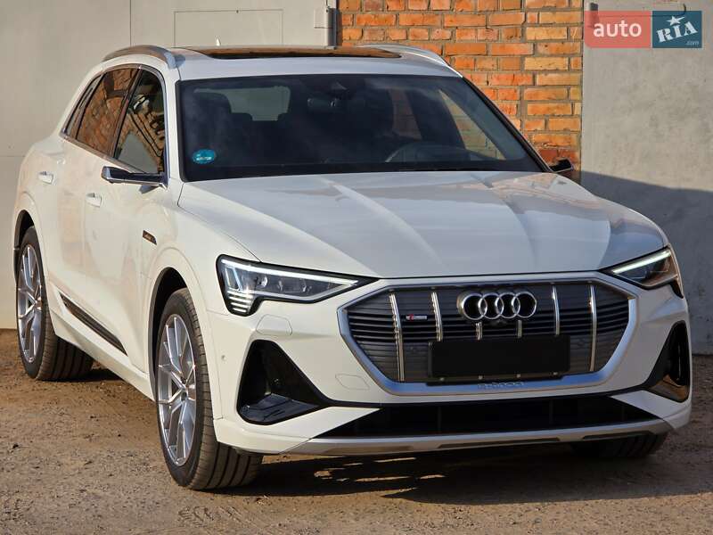 Внедорожник / Кроссовер Audi e-tron 2022 в Житомире