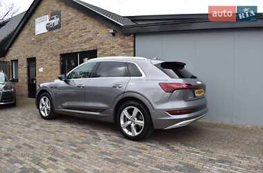 Внедорожник / Кроссовер Audi e-tron 2019 в 