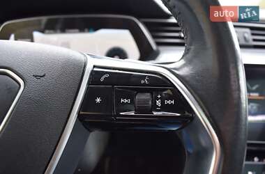 Внедорожник / Кроссовер Audi e-tron 2019 в 