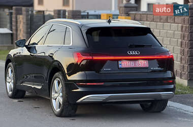 Внедорожник / Кроссовер Audi e-tron 2019 в 