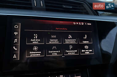 Внедорожник / Кроссовер Audi e-tron 2019 в 