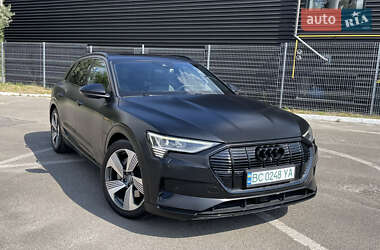 Позашляховик / Кросовер Audi e-tron 2019 в 