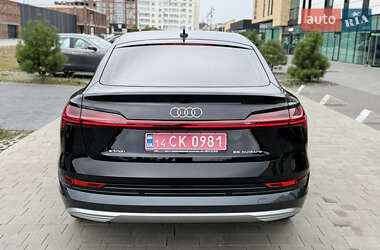 Внедорожник / Кроссовер Audi e-tron 2023 в 