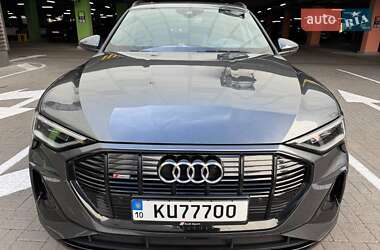 Позашляховик / Кросовер Audi e-tron 2021 в Києві