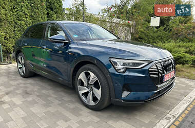 Внедорожник / Кроссовер Audi e-tron 2022 в Киеве