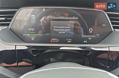 Внедорожник / Кроссовер Audi e-tron 2022 в 