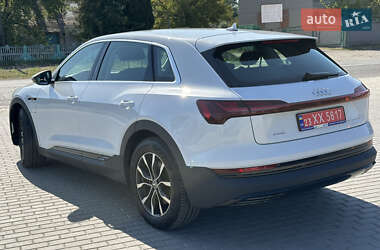 Внедорожник / Кроссовер Audi e-tron 2020 в 