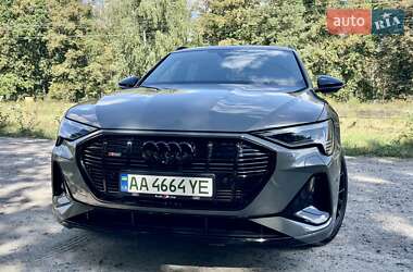 Внедорожник / Кроссовер Audi e-tron 2022 в Киеве