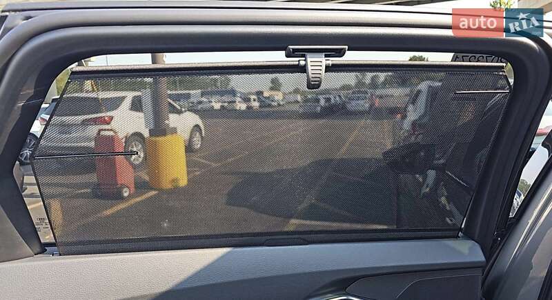 Внедорожник / Кроссовер Audi e-tron 2022 в Киеве