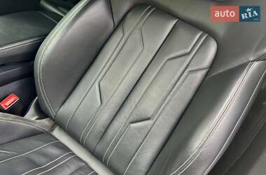 Внедорожник / Кроссовер Audi e-tron 2021 в 