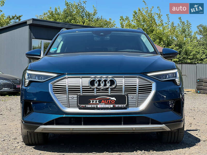 Позашляховик / Кросовер Audi e-tron 2022 в Луцьку