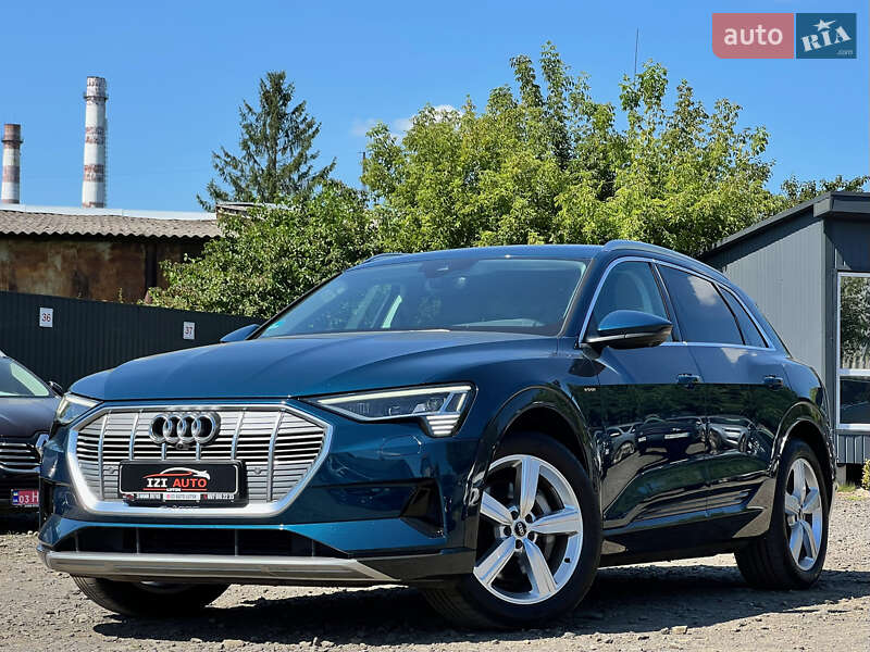 Позашляховик / Кросовер Audi e-tron 2022 в Луцьку