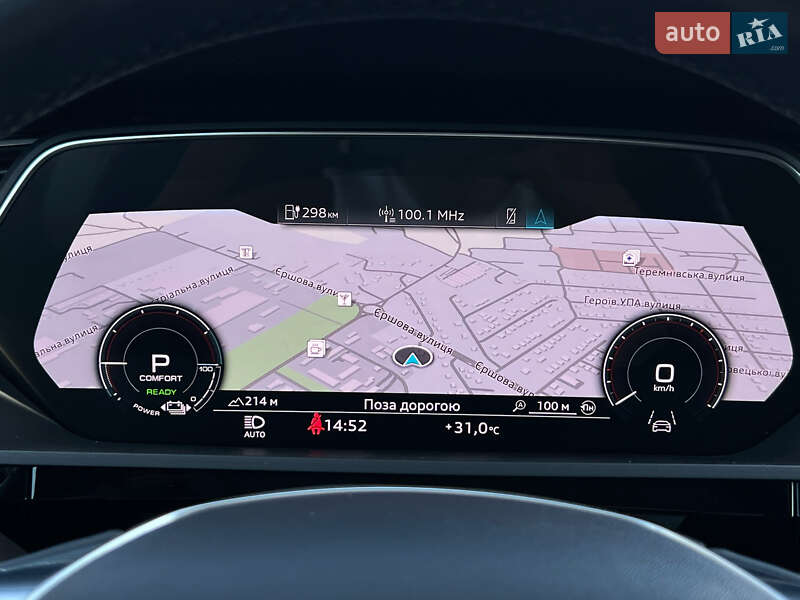 Позашляховик / Кросовер Audi e-tron 2022 в Луцьку