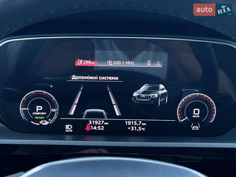 Позашляховик / Кросовер Audi e-tron 2022 в Луцьку