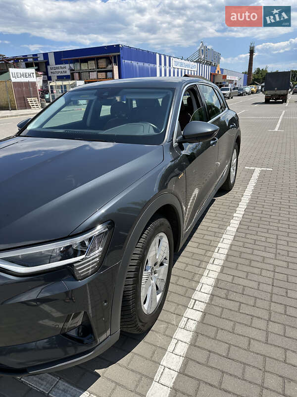 Внедорожник / Кроссовер Audi e-tron 2021 в Коломые