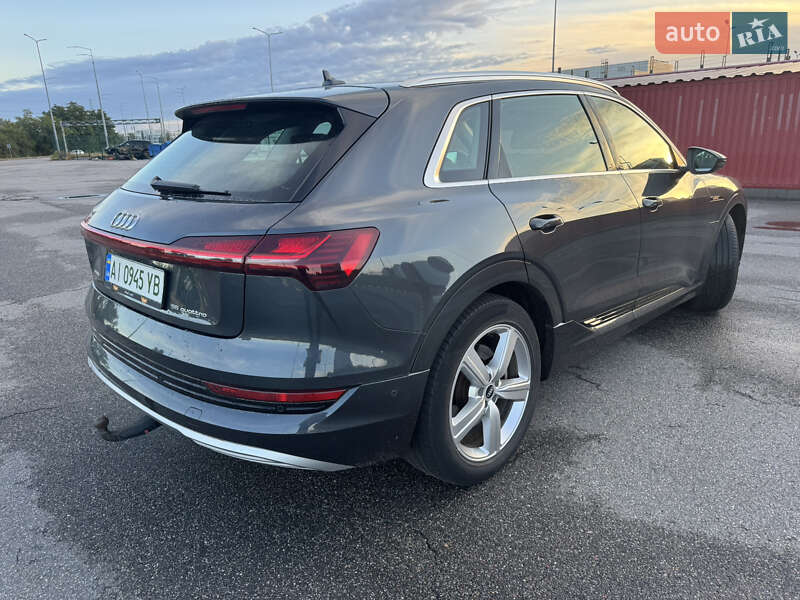 Внедорожник / Кроссовер Audi e-tron 2020 в Киеве фото 5 Внедорожник / Кроссовер Audi e-tron 2020 в Киеве