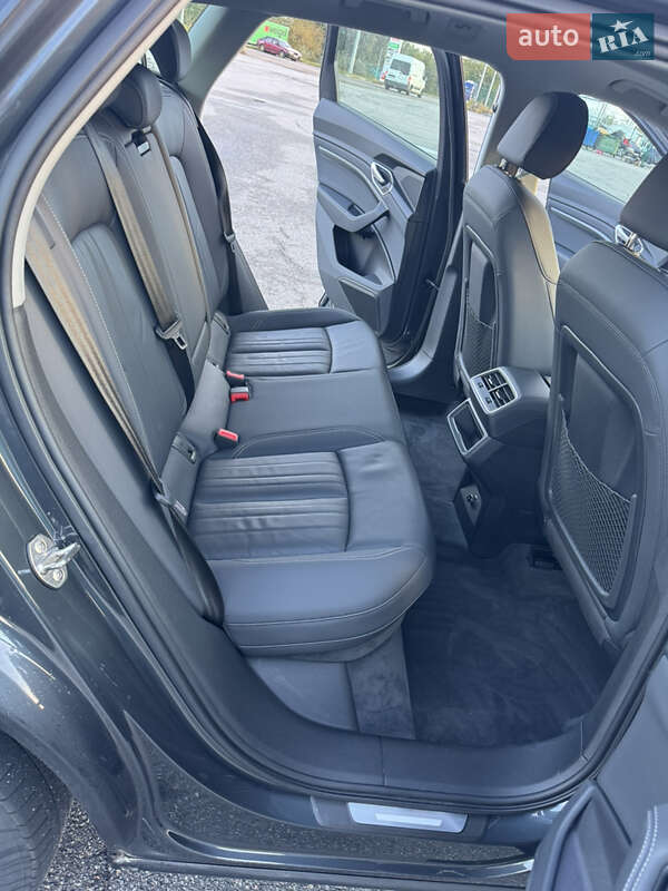 Внедорожник / Кроссовер Audi e-tron 2020 в Киеве фото 30 Внедорожник / Кроссовер Audi e-tron 2020 в Киеве