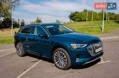 Позашляховик / Кросовер Audi e-tron 2019 в Вінниці