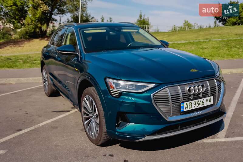 Позашляховик / Кросовер Audi e-tron 2019 в Вінниці