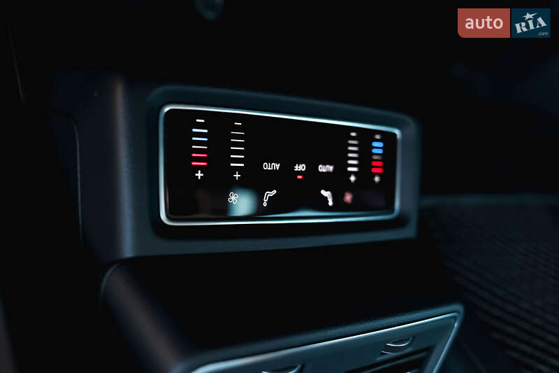 Позашляховик / Кросовер Audi e-tron 2019 в Вінниці