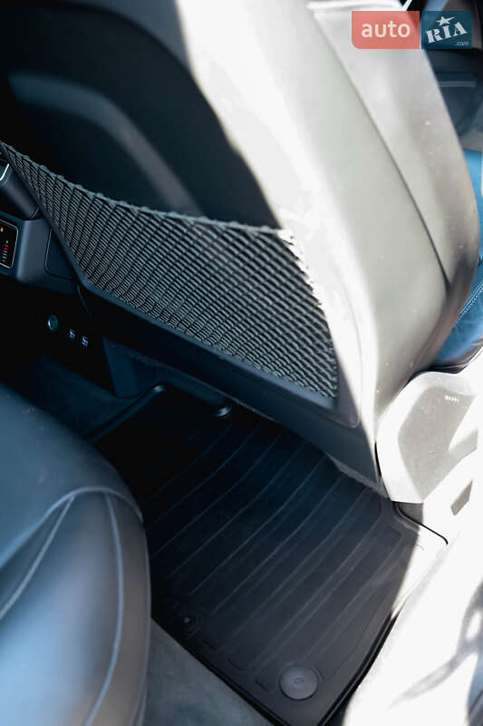 Позашляховик / Кросовер Audi e-tron 2019 в Вінниці