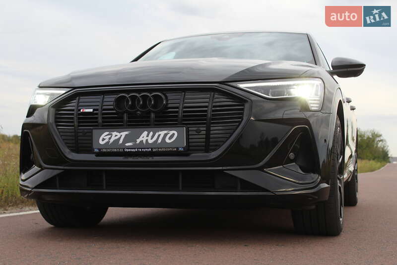 Позашляховик / Кросовер Audi e-tron 2023 в Києві